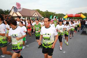 BIB: 
                            <button type="button" onclick="openModal(3530721)" class="btn btn-primary btn-sm float-right btn-popup" data-toggle="modal" data-target=".modal-high-quality">
                        <i class="fas fa-shopping-cart"></i> Add to Cart
                    </button>
                                            <button type="button" onclick="isThisMe(3530721, true)" class="btn btn-success btn-sm float-right btn-popup btn-isme hidden" data-toggle="tooltip" data-placement="bottom" title="นี่คือรูปของคุณใช่ไหม คลิกที่นี่เพื่อเอาเข้าอัลบั้ม">
                        <i class="fas fa-plus"></i> Add to album
                    </button>
                    <button type="button" onclick="isThisMe(3530721, false)" class="btn btn-warning btn-sm float-right btn-popup btn-isnotme hidden">
                        <i class="fas fa-ban"></i> Remove from album
                    </button>